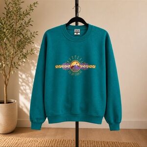 Vintage USA Made Gopher Sport Big Sky Country Graphic Sweatshirt Teal